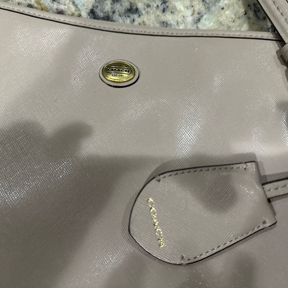 Coach tote like new